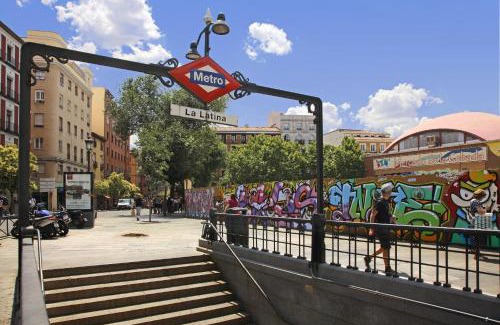 Barrio de La Latina Apartment | Latina Plaza
