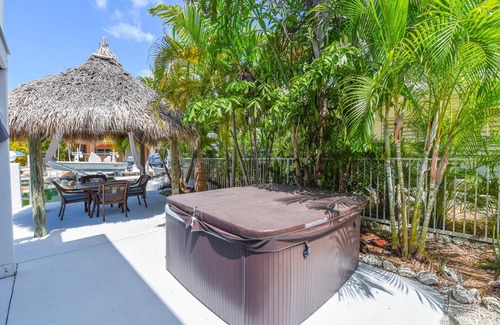 Summerland Key House | Latitude Adjustment – Canalfront 3BR w/Hot Tub, Tiki Hut & Boating Access