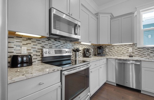 Navarre Beach House | “Latitude Adjustment “ Stunning Beach Home! Kayak/Paddleboard, Bikes, Pool
