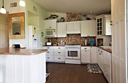 Breezeswept Beach Estates House | Latitude Adjustment