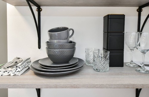 Reading Apartment | Laud Close Guest Suites
