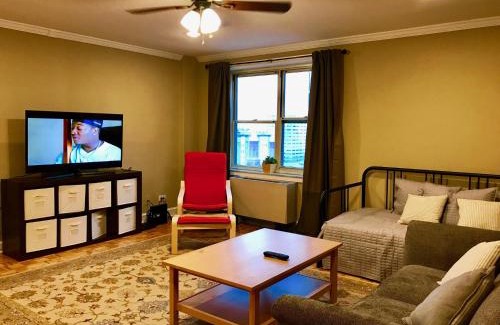 Downtown Atlanta Apartment | Laugh, Eat, Sleep Downtown Wine Down 9E