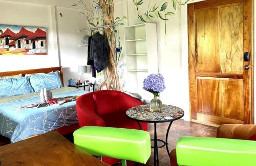 La Fortuna Apartment | Laughing Falcon Studio