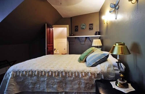 Hot Springs Hotel | Laughing Heart Lodge
