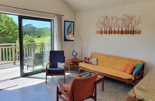 Waipu Apartment | Laughing Horse Lodge - Animal friendly in Waipu