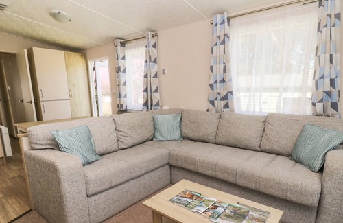 Tavistock House | LAUGHTER, pet friendly, with a garden in Moortown