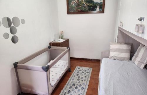 Lierna House | Laura's House, a whole house with a lake view, 5 kilometers from Varenna