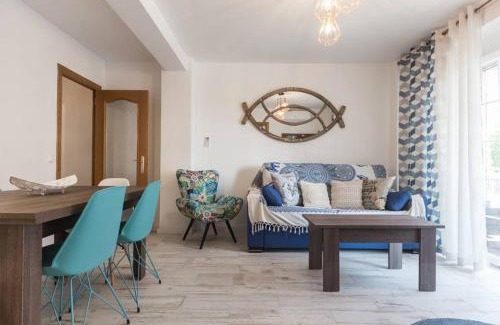 La Malva-rosa Apartment | Laura Sea View Apartment