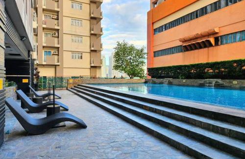 Pio del Pilar Apartment | Laureano di Trevi Makati Apartment with Balcony