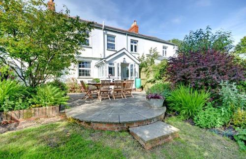 Parracombe House | Laurel Cottage