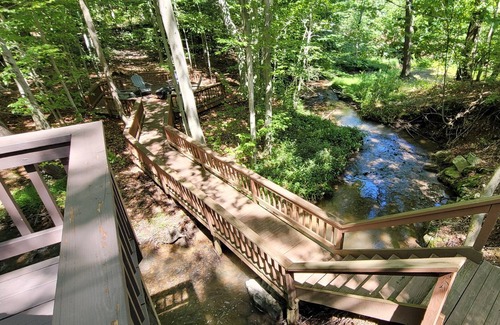 Gray Ski Chalet | Laurel Creek Cabin Rustic Luxury Ski Resort Getaway!