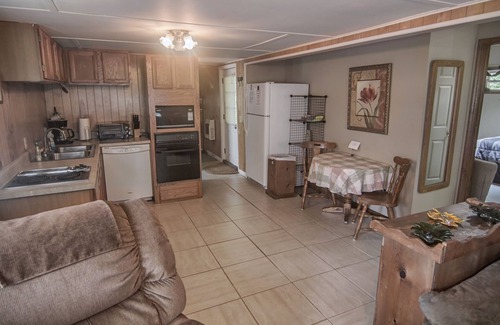 Bakersville Cottage | Laurel Creek Cottage -Creekside /Near Roan Mountain (rate includes cleaning fee)