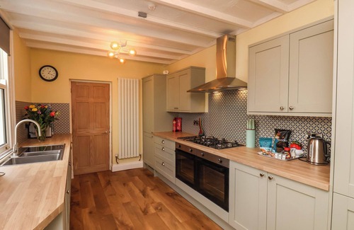 Whitby Cottage | Laurel House