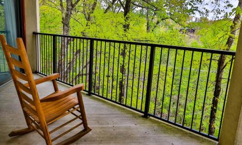 Chalet Village Resort | Laurel Point Resort