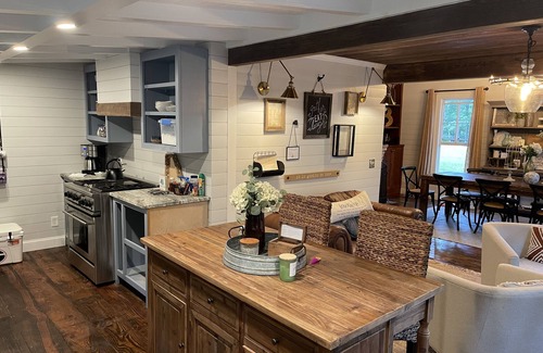 Demorest Other | Laurel Springs- A 1927 Farmhouse renovated with modern day comforts!
