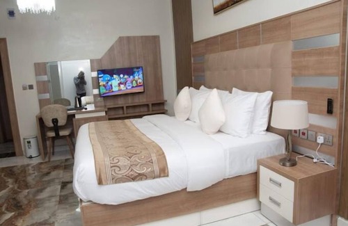 Abuja Hotel | Laurintin Rose Hotels