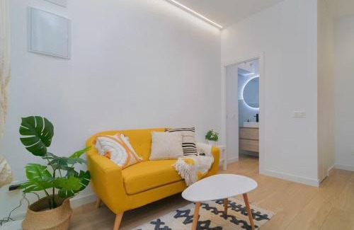 Embajadores Apartment | Lavapies Loft culture and design