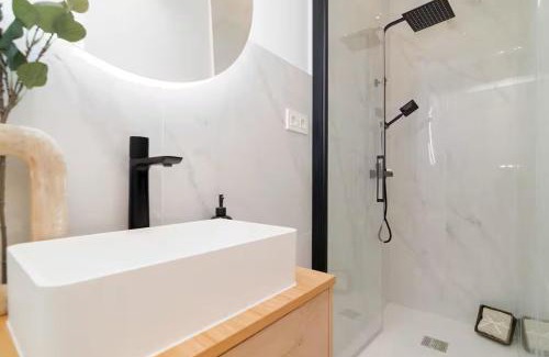 Embajadores Apartment | Lavapies Loft culture and design