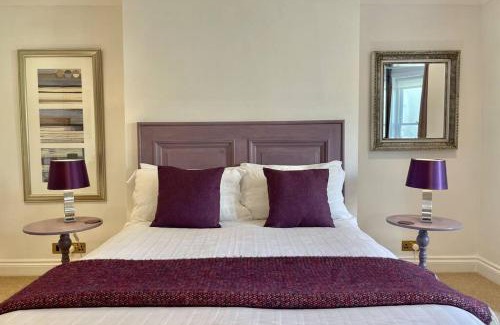 Deal Apartment | Lavender Apartment - Spacious apartment close to the beach