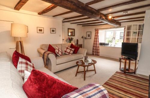 Sticklepath House | Lavender Cottage