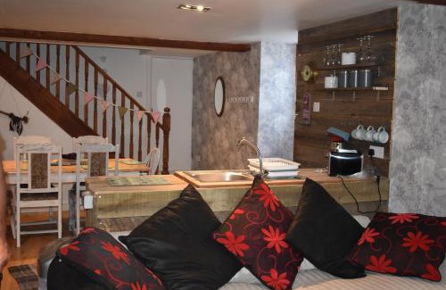 Whitby House | LAVENDER COTTAGE