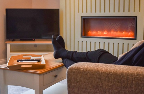 Seahouses House | Lavender Cottage, luxurious holiday house located 5 minutes from the beach.