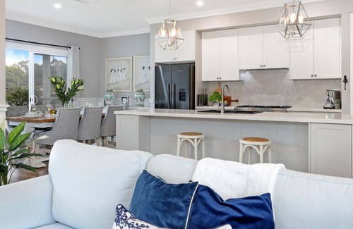 Moss Vale House | Lavender Haze – serene luxe retreat