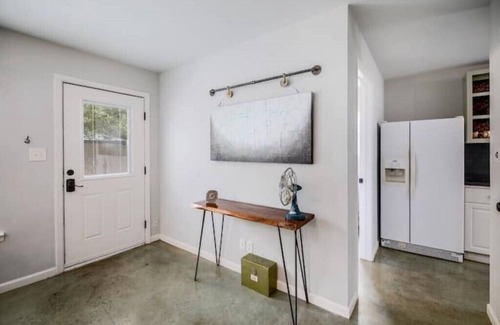 Brentwood House | Lavender House - Central Austin
