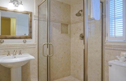 West Beach Hotel | Lavender Inn by the Sea