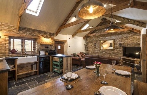 Tiers Cross House | Lavender - Luxurious Barn Conversion