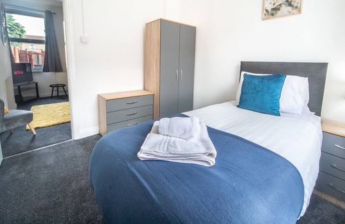 Selby House | Lavender Stay - Willow House s, WiFi, 5 Guests