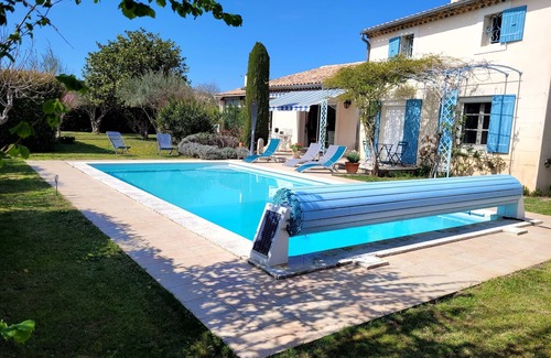 L'Isle-sur-la-Sorgue Villa | Lavender Villa ★ 300m from the heart of the town