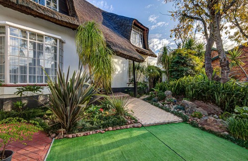 Kempton Park Apartment | Lavender Villa - a little bit of nature in town