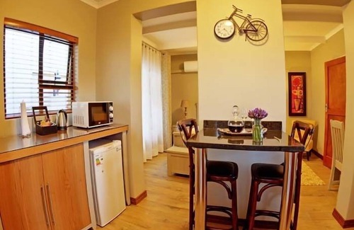 Constantia Park House | Lavenders At Constantia Guest