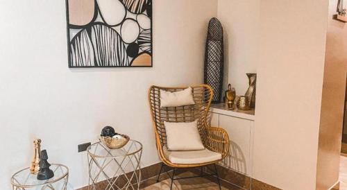 Barangay Poblacion Hotel | LAVERO SUITES