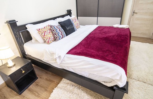 Thompson Estate Apartment | Lavington View Palace Apartment