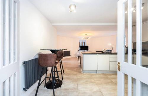 Upper Edmonton House | Lavish 1 Br Apartment Near Tottenham Stadium