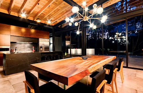 Mascota Ski Chalet | Lavish 4 Bedroom Chalet on Private Lake Resort