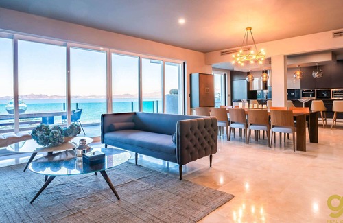 El Centenario Apartment | Lavish Bayview Penthouse, Beachfront Complex!