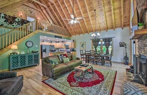 Hiawassee Cabin | Lavish Hiawassee Cabin - Great for Families!