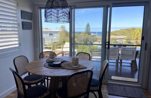Bawley Point House | Lavish Home 4mins to the Beach Pet- Friendly House - Hosted by Canstay