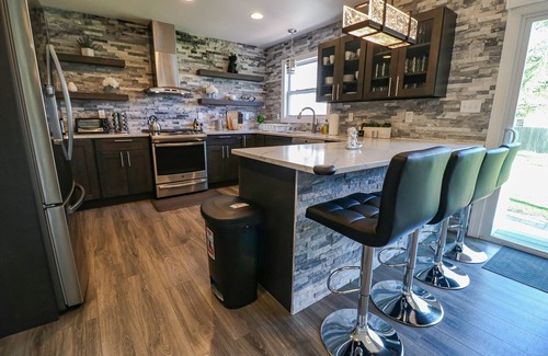 Princeton House | Lavish Spacious Home Near Town Game Room 4BR