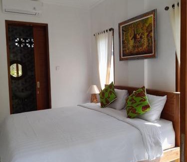 Kedewatan House | Lavista Guesthouse