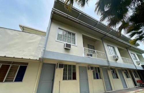 Taguig Apartment | Lawton Residences Studio Room 3D - 4 pax