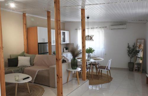 Makri House | LAXD Summer House
