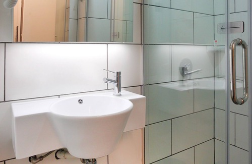 Kuala Lumpur City Centre Hotel | Lazdana Hotel Kuala Lumpur