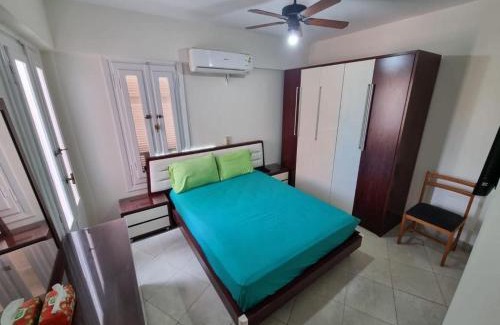 Sidi Abd El-Rahman Ski Chalet | Lazordy bay chalet (X7)