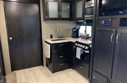 Brentwood House | Lazy Acres RV Stay Nolensville-Brentwood,Tn