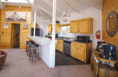 Upper Moonridge Cabin | Lazy Bear Lookout