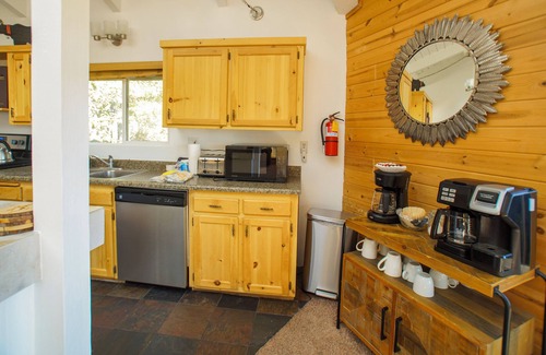 Upper Moonridge Cabin | Lazy Bear Lookout
